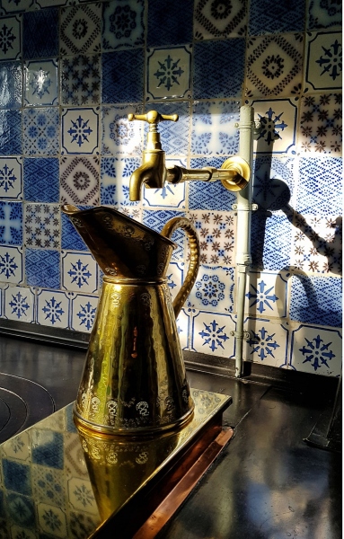 Krug in der Küche von Claude Monet in Giverny